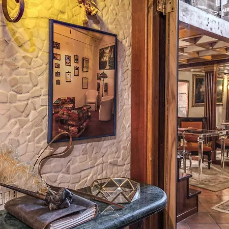 Downtown Eleanor Luxury Apartment Rome