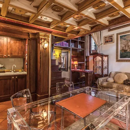 Apartment Downtown Eleanor Luxury Rome